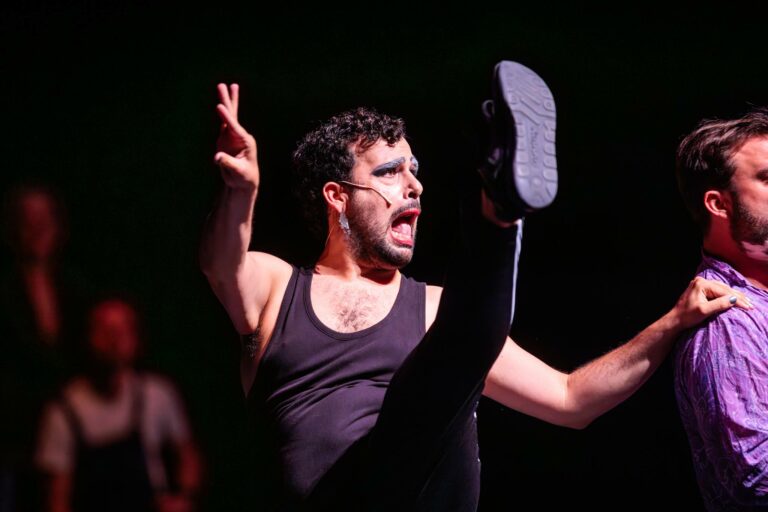 Représentation du spectacle Vous êtes ici à la Filature. Mulhouse, le 21 Jun 2024. Photo Michel Kurst